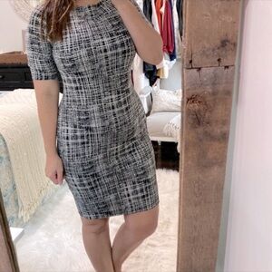 Sharagano black modern print shift dress size 4